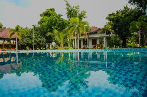 YNG - ลักซอร์ รีสอร์ท ฟู้โกว๊ก (YNG - Luxor Resort Phu Quoc) in ไบ๋ เซา