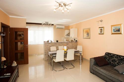 Apartment Dolores, Split (photo 8)