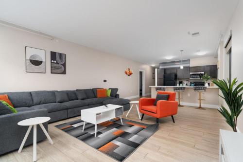 2BR Indy Gem