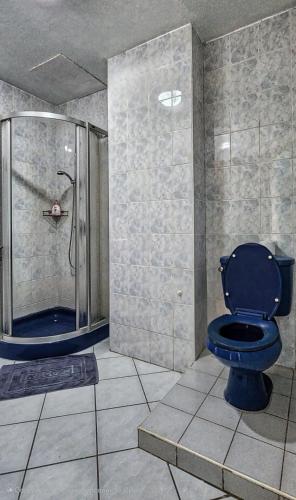 Pension Zum Ross – Karon Beach, WY