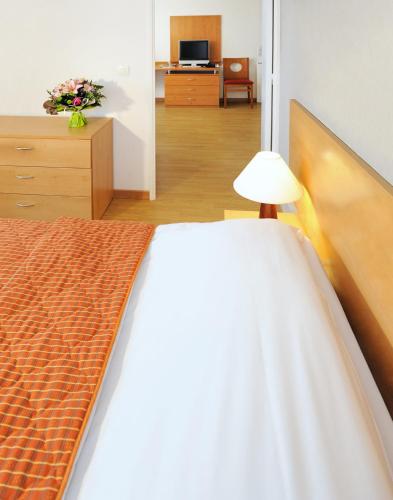 Séjours & Affaires Paris-Nanterre - image 14
