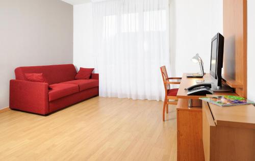 Séjours & Affaires Paris-Nanterre - image 5