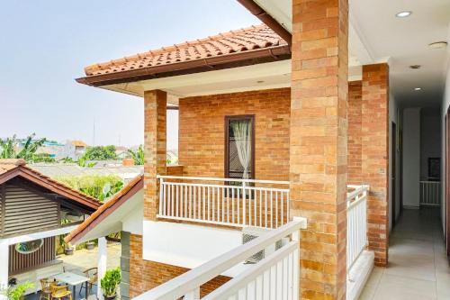 Exterior view, Urbanview DeJati House Jatikramat Bekasi in Pondok Gede