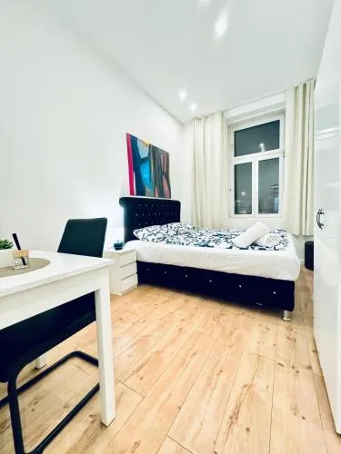 Elegant 5-Bedroom Residence Near Kaufpark Alterlaa in Wien, Österreich