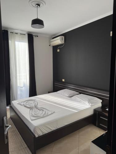 Krokodil hotel & bar in มุลเลต