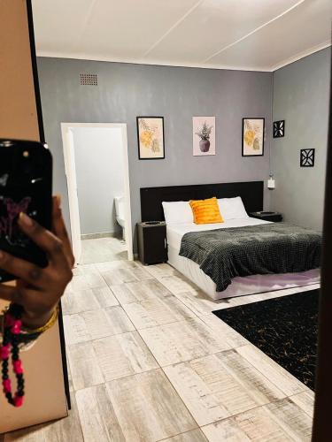 Deluxury Guesthouse in Odendaalsrus
