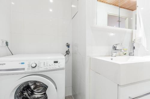 Real Luxury, Private Sauna, Spacious apartment in Helsinki District, Helsinki (foto 7)
