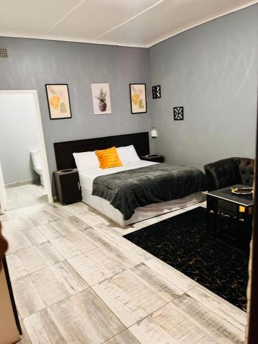 Deluxury Guesthouse in Odendaalsrus