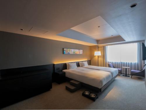 room detail thumbnail 1