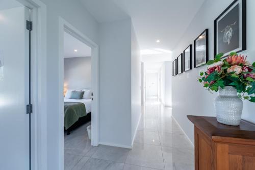 Tarras Serenity Haven - Mountain Views and Calm - Private room with shared spaces in Tarras