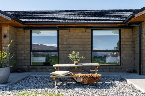 Tarras Serenity Haven - Mountain Views and Calm - Private room with shared spaces in Tarras