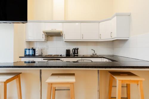 Comfy Apartments in Queensway London