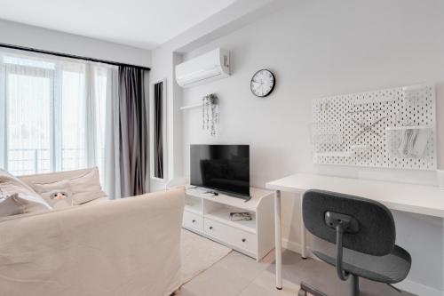 Newly Constructed in Kadikoy Quake-Resistant-AC, Istanbul (photo 3)