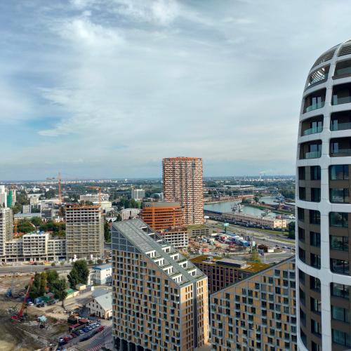 Sky Park 26th floor free parking free Wi-Fi, Bratislava (Foto 5)