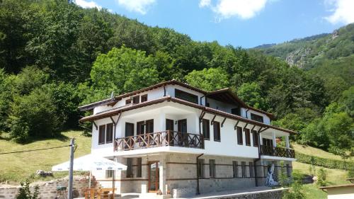 Къща за гости ДАЯНИЦА - Vranje Къща за гости ДАЯНИЦА - Vranje