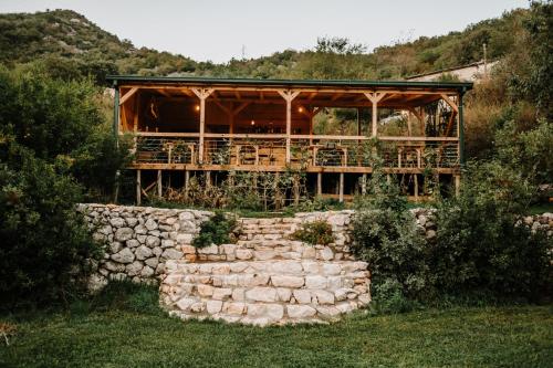 Restaurant, Hoopoe Glamping in Virpazar