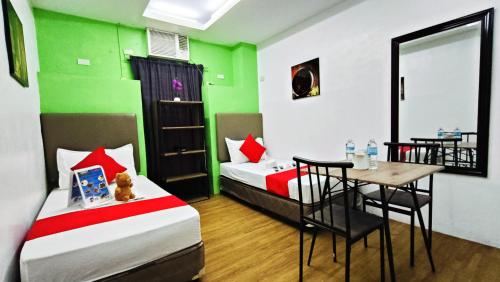 room detail thumbnail 1