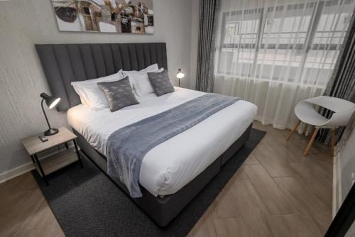 Cama, The Gray Aparthotel in Harare