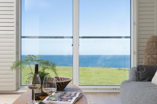 Exterior view, 66 Pentire, Newquay near Lewinnick Lodge