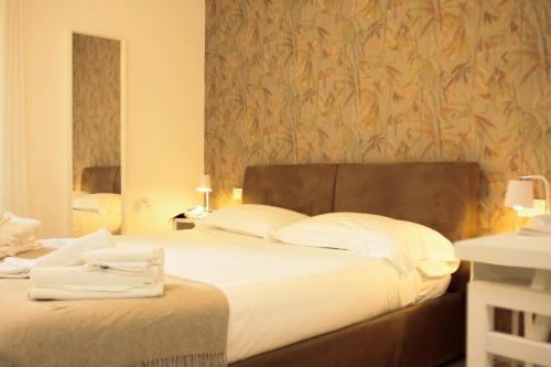 Italianway - The B Village New