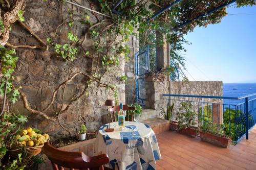 Il Respiro del Mare con vista Capri in Riviera di Marcigliano