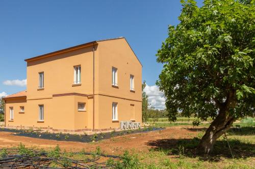 Exterior view, Alghero Airport Bedrooms in Fertilia