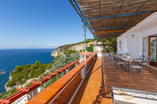 Il Respiro del Mare con vista Capri in Riviera di Marcigliano