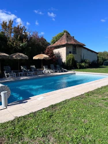 Sequoia cottage in Avent