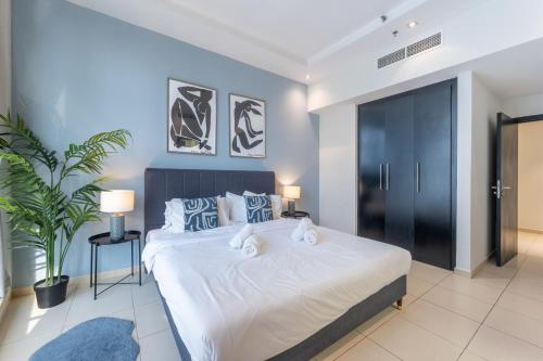 Luxury 3BR Dubai Marina Sea & Ain Dubai View, Дубай (фото 2)
