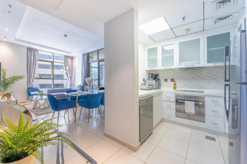 Luxury 3BR Dubai Marina Sea & Ain Dubai View, Дубай (фото 5)