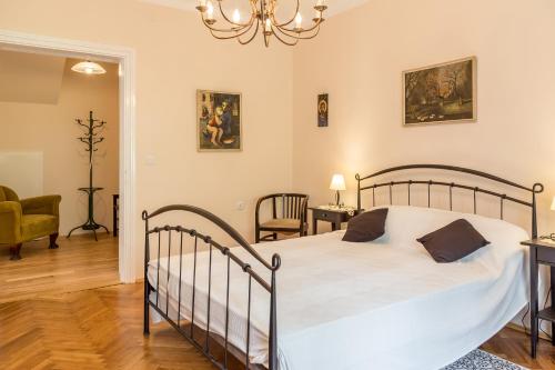 Apartment 7 Room Type - Apartment with Terrace Apartment 7 Room Type - Apartment with Terrace