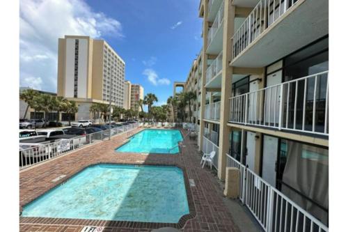 Capital O Sunset Waves Hotel Myrtle Beach Oceanfront in Myrtle Beach (SC)