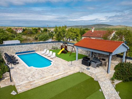 Peldbaseins, Villa Elder ZadarVillas in Donji Lepuri