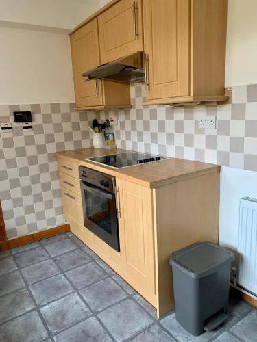 3 bedrooms house with free parking in a quiet area in 達爾基斯