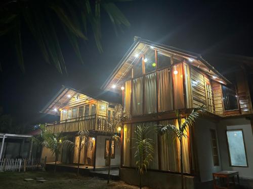 . Blue Lagoon Villa