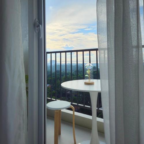 Cozy Studio with Balcony and Pool Near Airport and Beaches, Suba (foto 6)