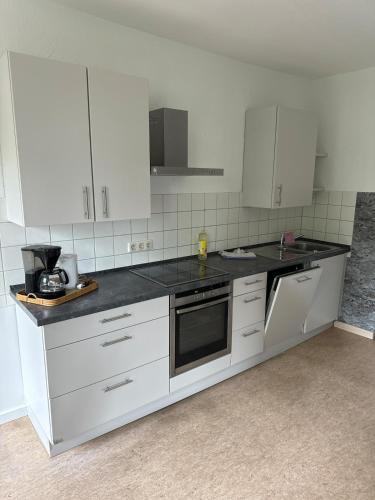 bucătărie, Große Wohnung mit großem Balkon in Altenkirchen (Westerwald)