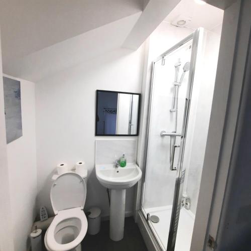Home in Woodhouse, Leeds,Free 4 Car Parking,Free WiFi, Leeds (Foto 10)