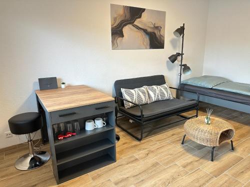 HMS16 - 1 Zimmer Apartment I Downtown I ab 5 Nächte I S-Bahn I Mercedes Benz I Balkon I Küche I Bad, Sindelfingen (zdjęcie 2)