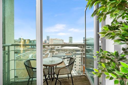 Stylish Apartment - City Centre - Secure Parking - Fast Wifi - Balcony 279O, Birmingham (Foto 4)