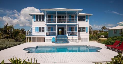Waterfront Vacation Properties in Elbow Cay