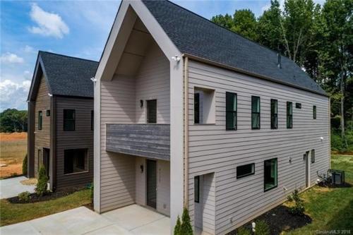 Scandinavian Style at Sugar Creek Park
