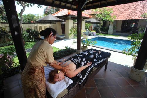 Pondok Ayu – Sanur, CO