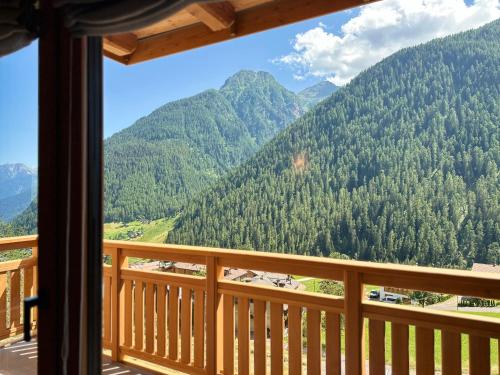 Chalet Al Sole in Rabbi