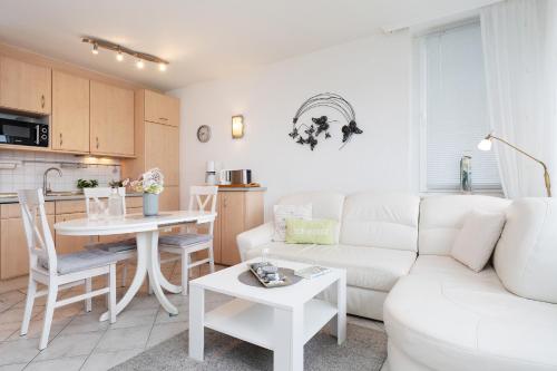 Haus Aquamarina Kustenruhe 11 in Heiligenhafen