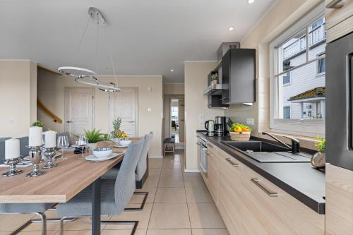 Kitchen, Marina Sands in Olpenitz