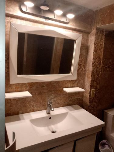 Cantina Indio Twostories Front BeacHouse in 格蘭德島