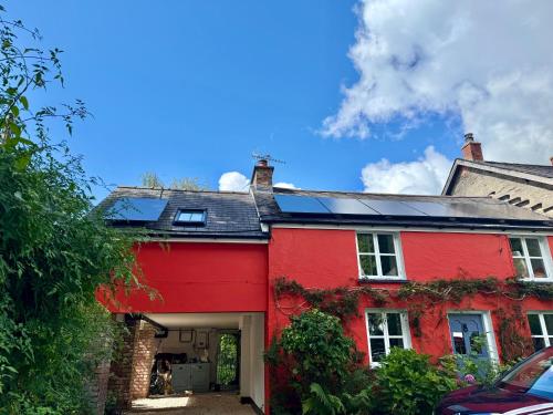 Stunning views of Ynyshir & Southern Snowdonia in Furnace (Machynlleth)