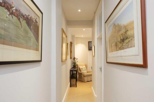 Veeve - Chelsea Mansions - main image