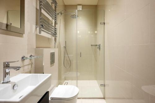 Veeve - Chelsea Mansions - image 14